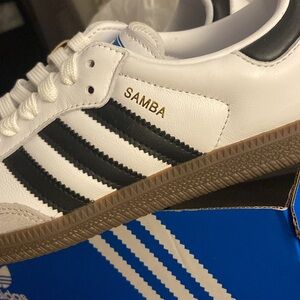 Samba sneakers